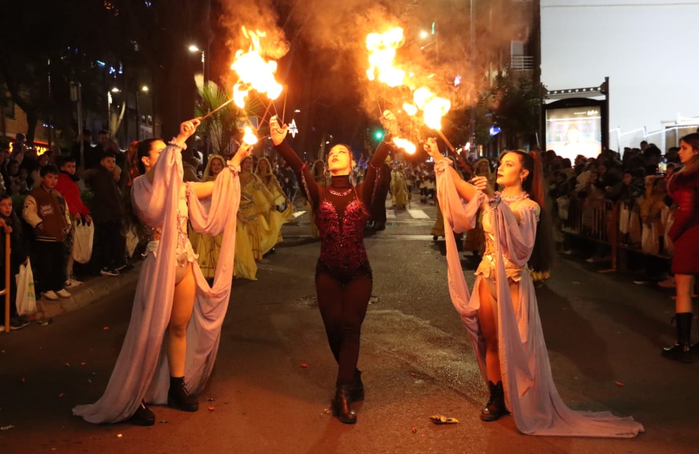 Galería gráfica de Cabalgata de Reyes Magos 2024 en Torrent